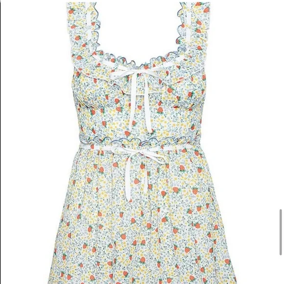 NWT for love & lemons x Victoria’s Secret strawberry kiss dress - Picture 3 of 9